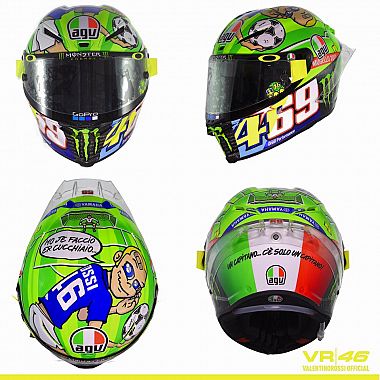 Il casco usato al Mugello nel 2017 con l'omaggio a Totti (che si stava ritirando) e all'amico Hayden scomparso in quei giorni