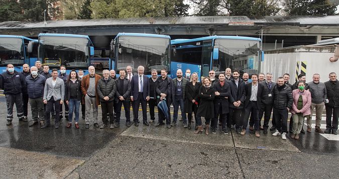 La presentazione dei nuovi autobus